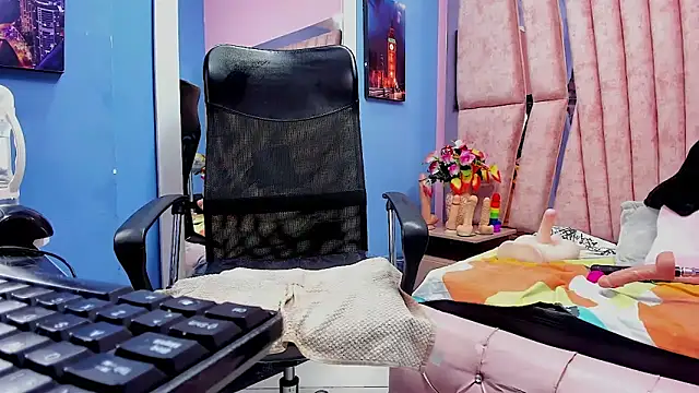 Živý XXX chat HornySkinny26