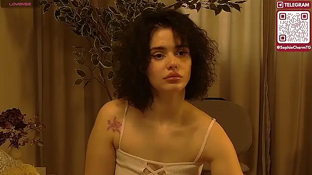 XXX chat uživo modela SophieCharm