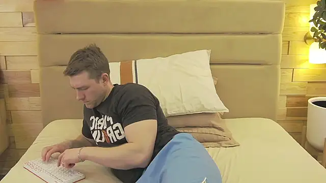 Chat XXX en directo de EthanPinkman