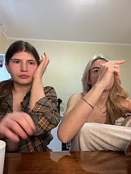 XXX chat uživo modela BettiVance