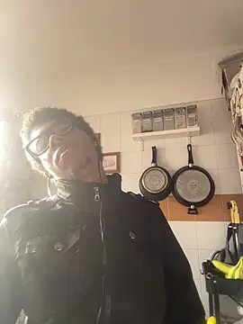 ELPikaPreta Chat XXX in diretta