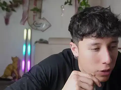 juaa_15 Chat XXX in diretta