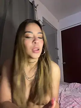 XXX chat uživo modela LilEuphoria