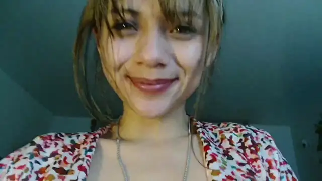 Dama_Scarlata18's Live XXX Chat