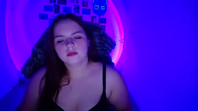 Kitty_Mia_Kitty élő XXX-chatje