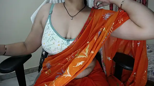 Sexy_HouseWifee's Live XXX Chat