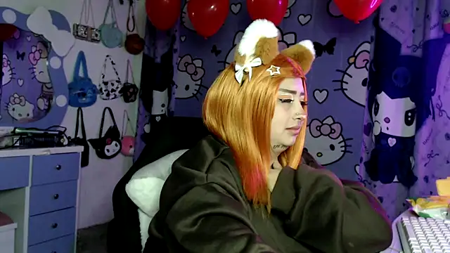 lussyevans24 live XXX chat