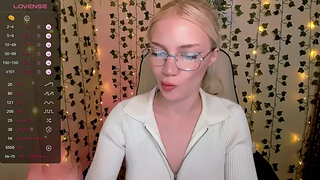 AnyaTaylor_ Chat XXX live