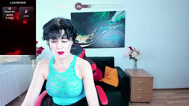 Silvia_Wallec: онлайн-секс-чат