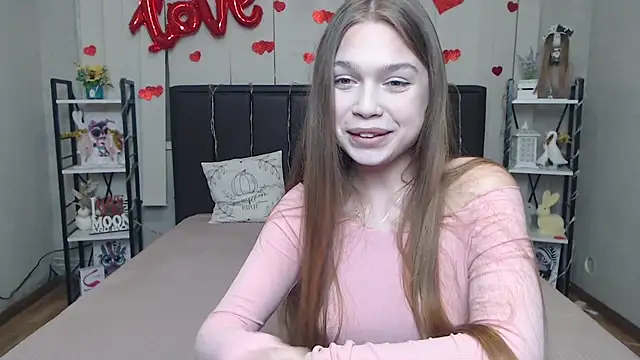 LaraPikan Live XXX chat