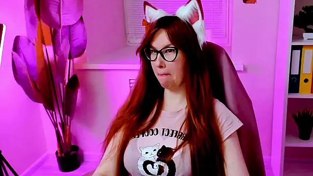 CarolGiggly's Live XXX Chat