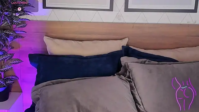 MiaKay1 라이브 XXX 채팅