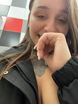 แชท XXX สดของ KishaMur