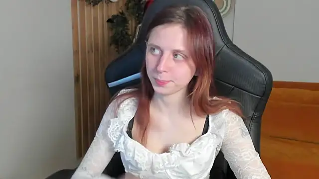 Chatroom XXX en direct de FreyaVey