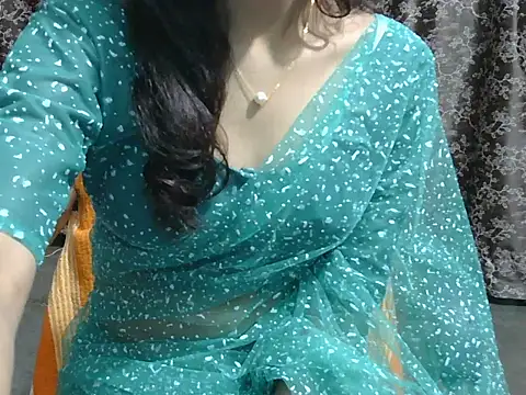 Adorable_Ayesha 即時 XXX 聊天