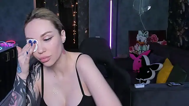 Blckmirrorr live XXX chat