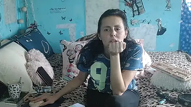 brighteyes77 – Naživo XXX chat