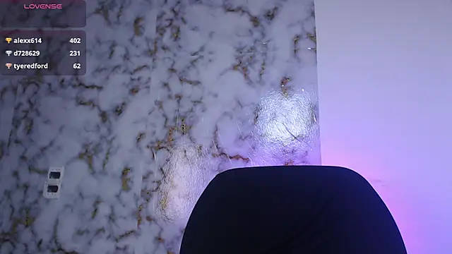 lincy_honeyy's Live XXX Chat