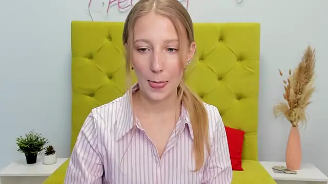 LolaWilsons Live XXX Chat