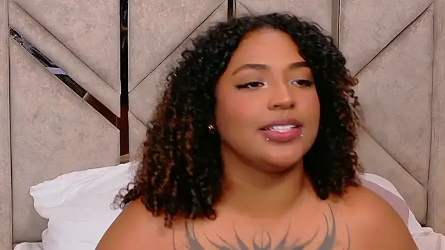 Cristal-Jonnes Live XXX-Chat