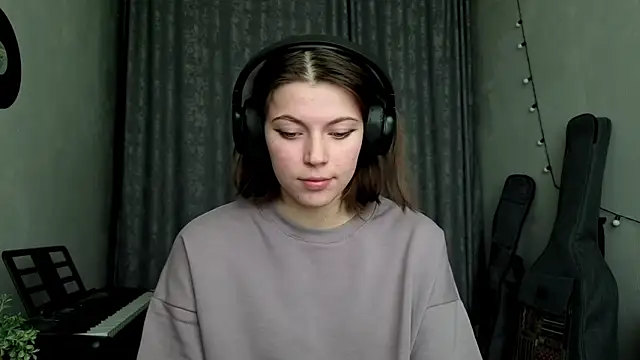 Pertunjukan Kamera Web CutieAnny