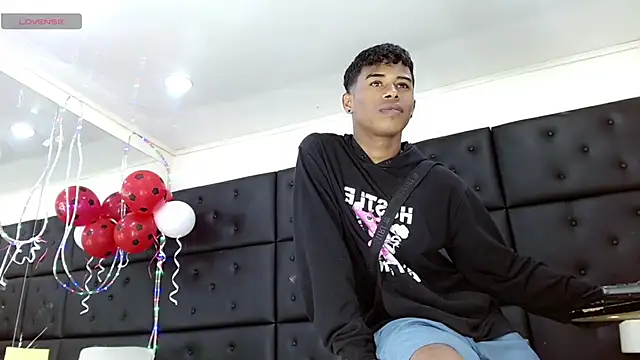 TonnyMarck Live XXX-Chat