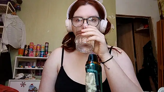 VannessaDillenbeck Live XXX-chat