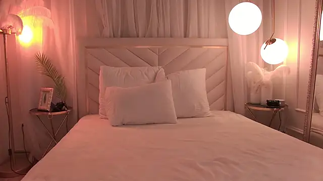 RubyReeves Live XXX Chat