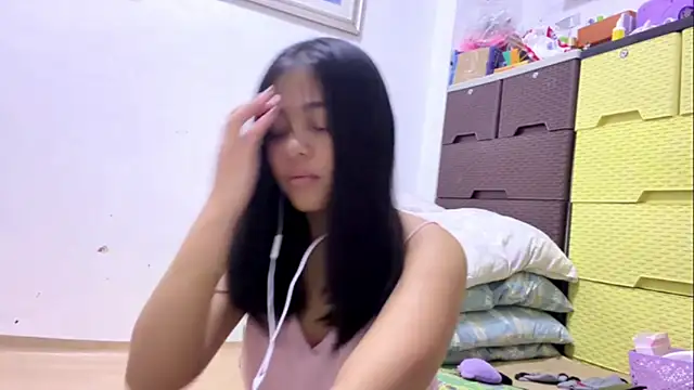 LinnieTieu 在線直播表演