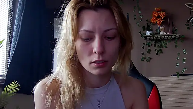 karo123421's Live XXX Chat