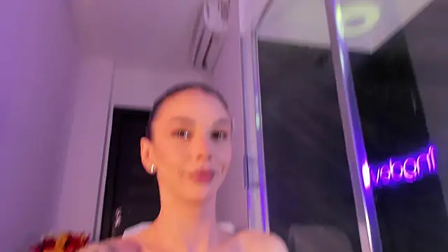 Chat XXX Live realhotfallingdevil