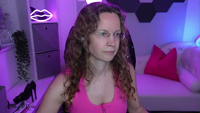 AnnikaRoseのライブXXXチャット