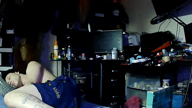 RIVALSKITCHEN élő XXX-chatje