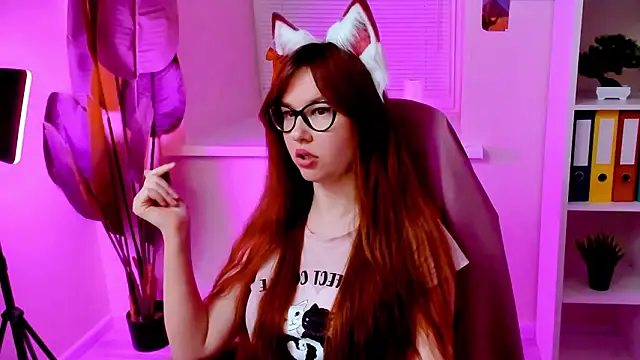 دردشة CarolGiggly الجنسية المباشرة