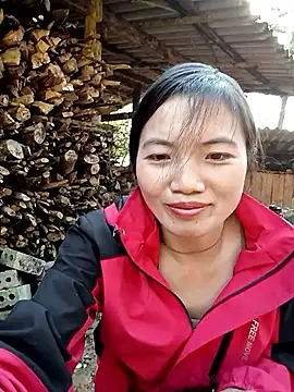 ngan-cute Chat XXX live