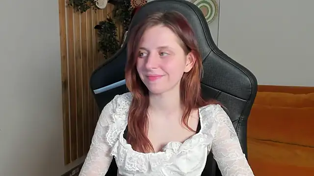 دردشة FreyaVey الجنسية المباشرة