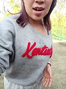 Chatroom XXX en direct de Melylyna