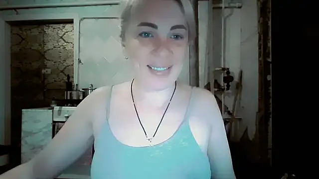 EmmaCat_ live XXX chat