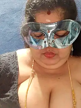 tamilthanushri live XXX chat