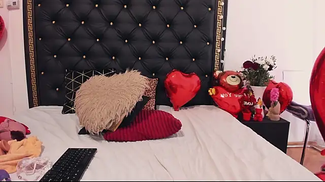 PreciousAillyn Adlı Modelin Canlı XXX Sohbeti