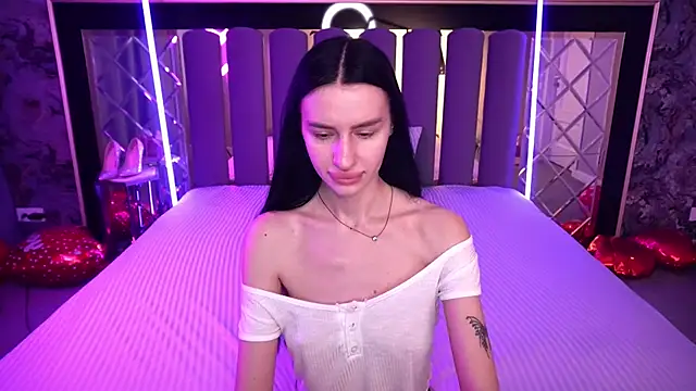 Snow_WhiteeeX élő XXX-chatje