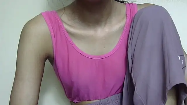 XXX chat uživo modela Anu_tiny