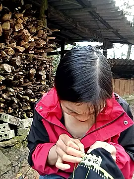 ngan-cute Chat XXX in diretta