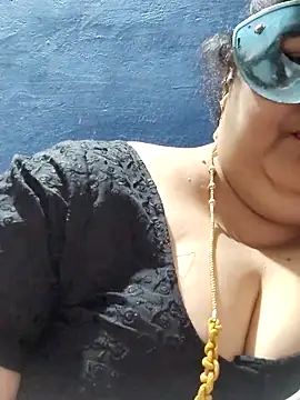 tamilthanushri 라이브 XXX 채팅