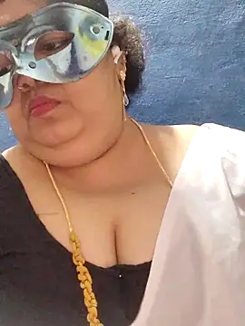 tamilthanushri Live XXX-chat