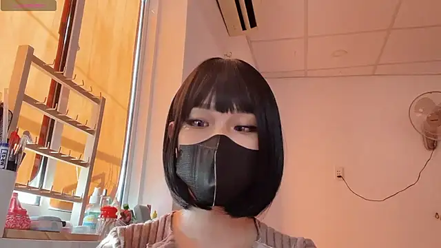 Živý XXX chat Tieu-May