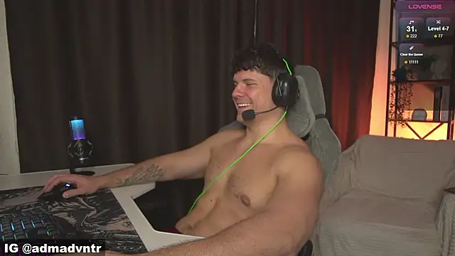 Rus_adventure7 Adlı Modelin Canlı XXX Sohbeti