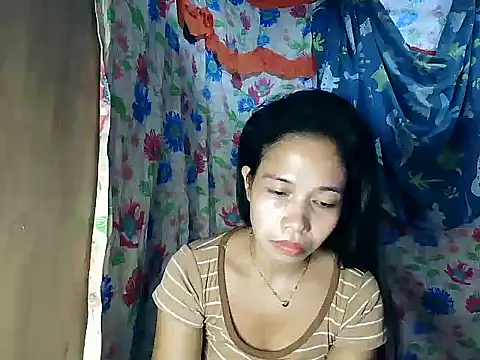 دردشة PinaySkinnyGirl الجنسية المباشرة