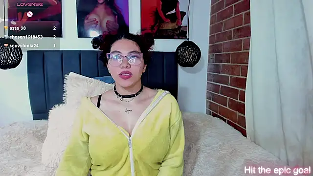 XXX chat uživo modela kyliejenner_hot