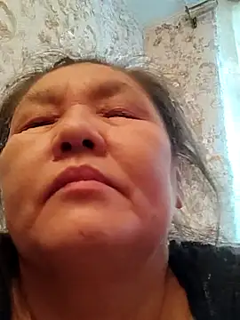 Pertunjukan Kamera Web Zulfiya_Bruce